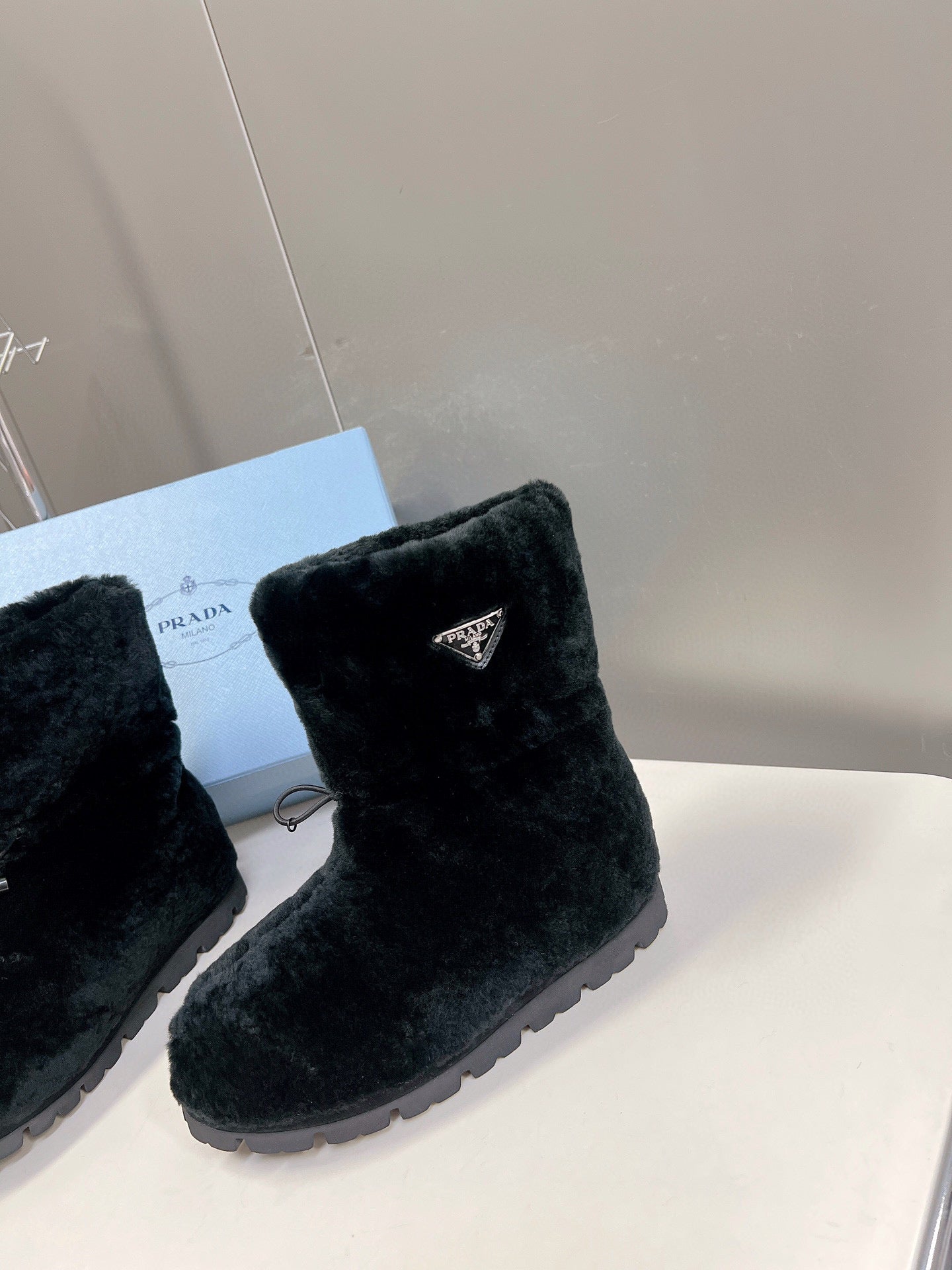 PRADA SHEARLING BOOTIES BLACK 1U258N 173 F0002 F ZF20