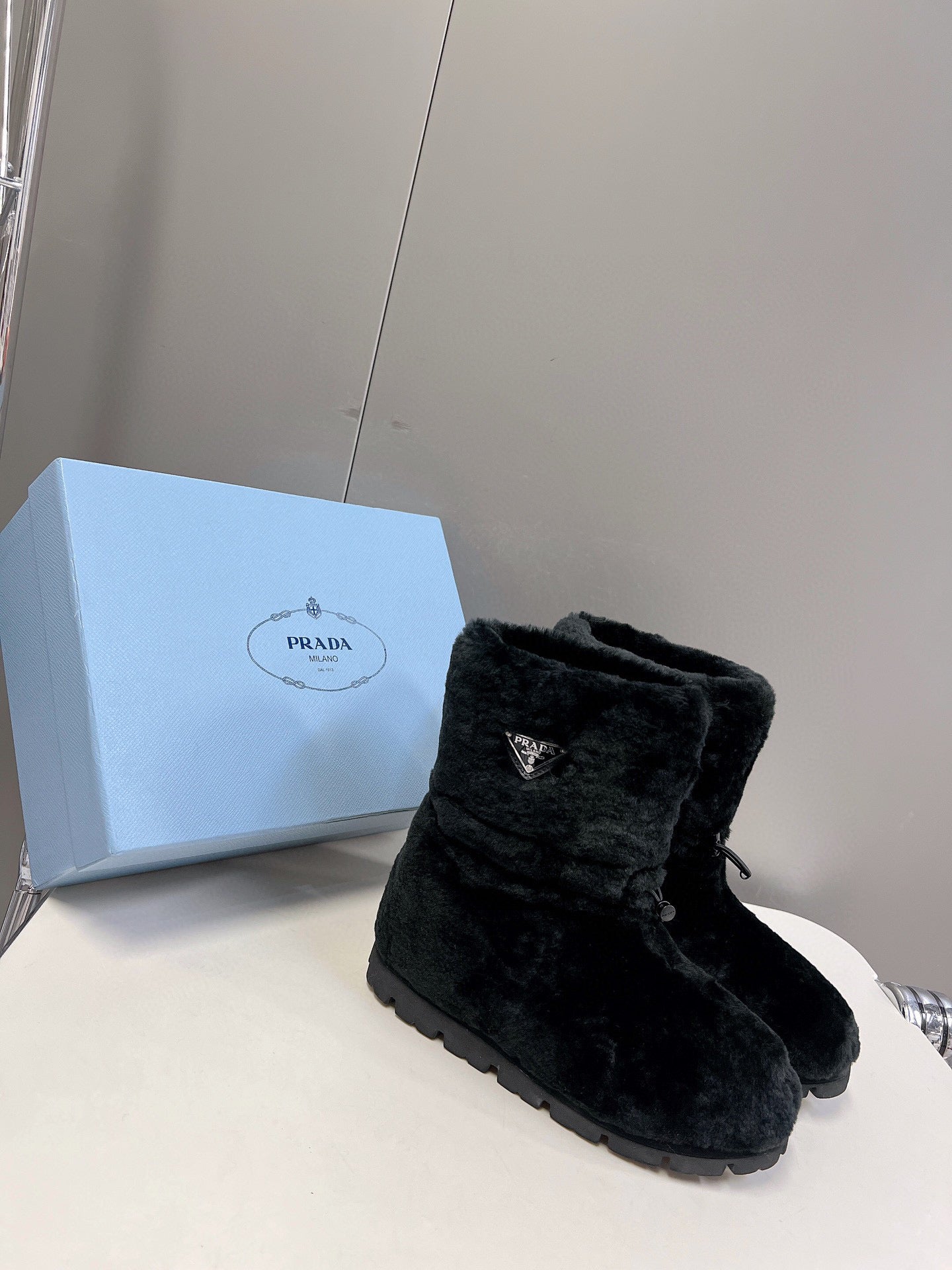 PRADA SHEARLING BOOTIES BLACK 1U258N 173 F0002 F ZF20