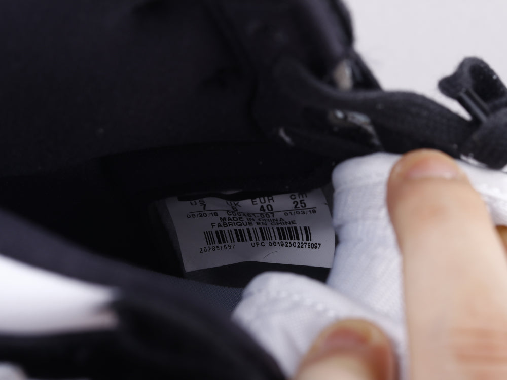 LW - AJ1 horsehair black and white