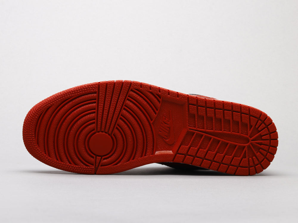 LW - AJ1 Reverse black and red forbidden to wear