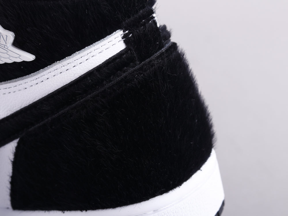 LW - AJ1 horsehair black and white