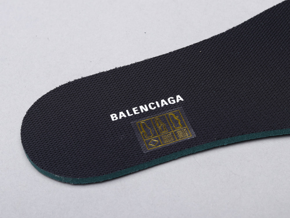 LW - Bla Socks Shoes Black and White Sneaker