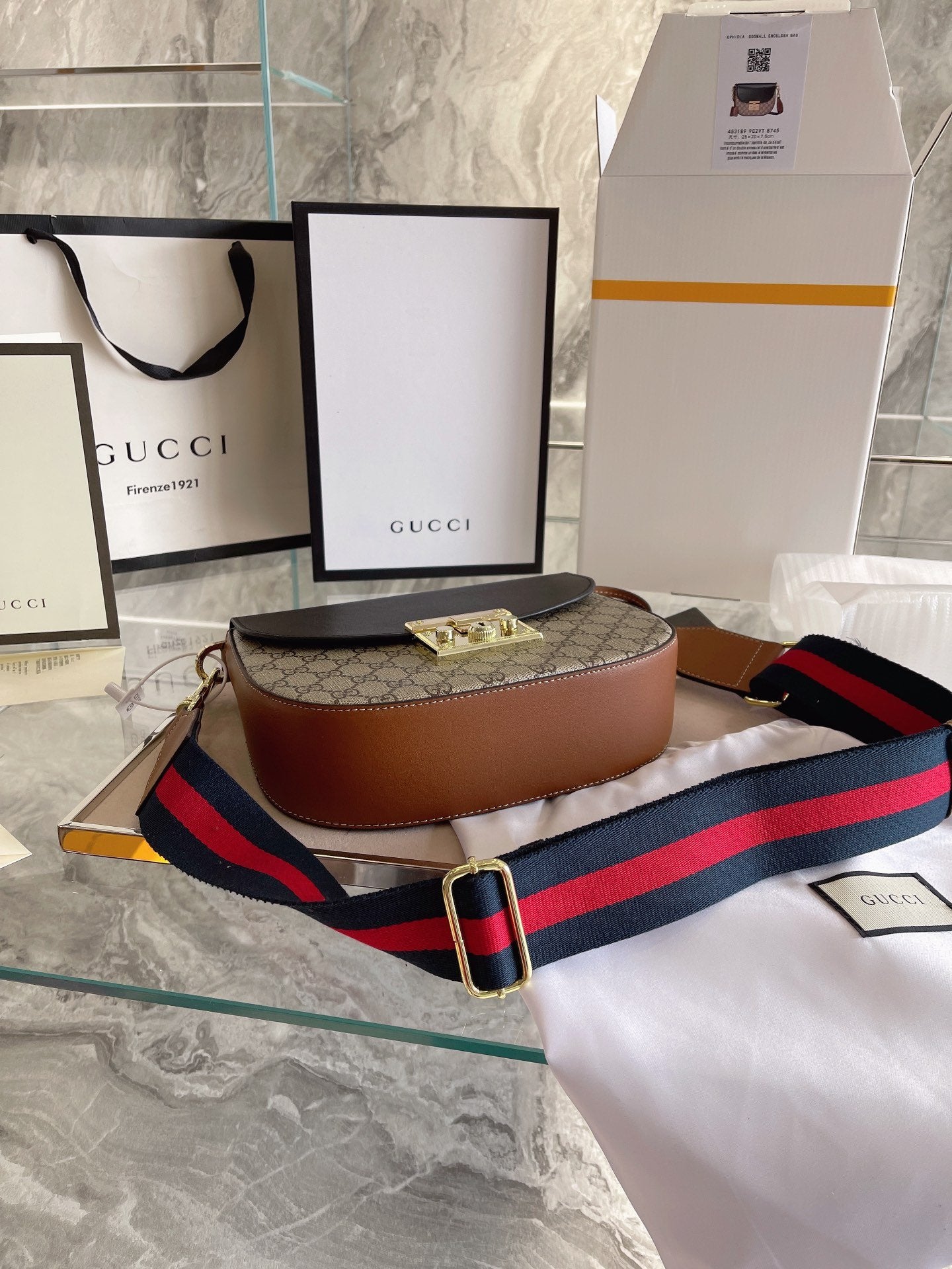 LW - Luxury Handbags GCI 238