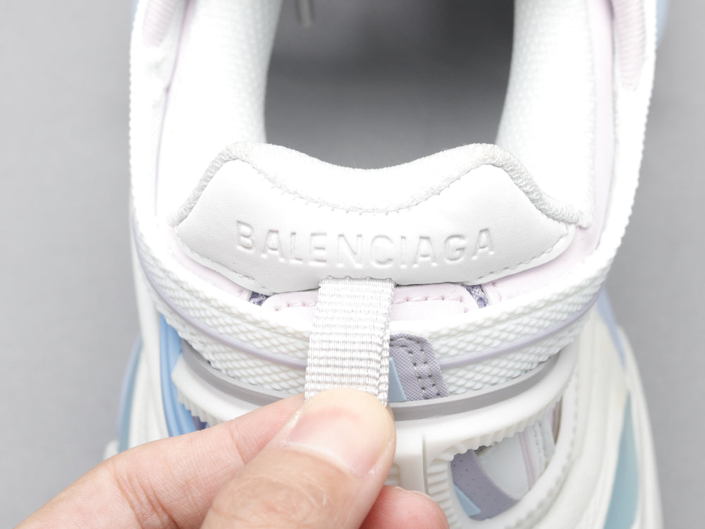 LW - Bla Track II Hollow Out White Sneaker