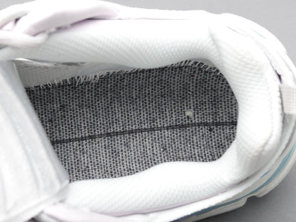 LW - Bla Track II Hollow Out White Sneaker