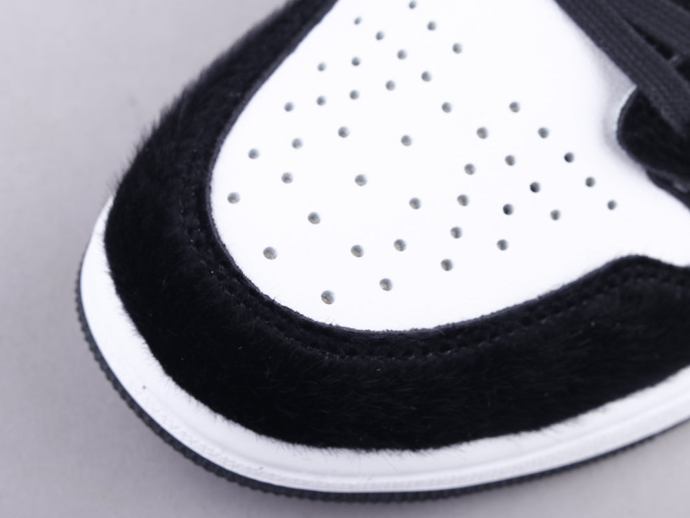 LW - AJ1 horsehair black and white